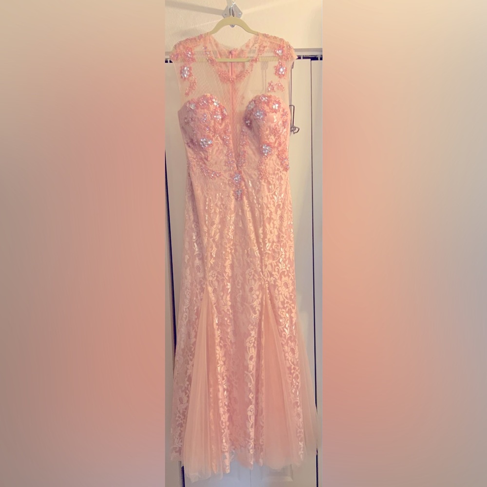 New Cinderella Designs formal Gown Sz 18